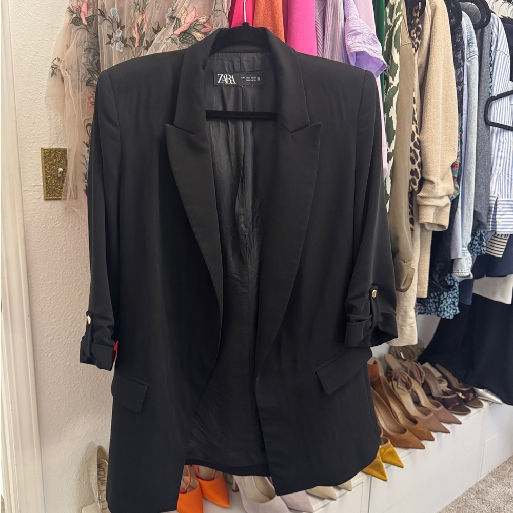 Zara Women's Elegant Black Blazer